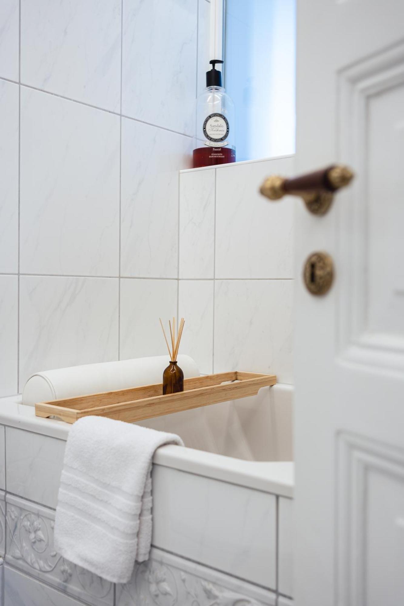 Historical Luxury Homes - Stadtvilla Mit Jacuzzi Und Garten Фрайбург Екстериор снимка